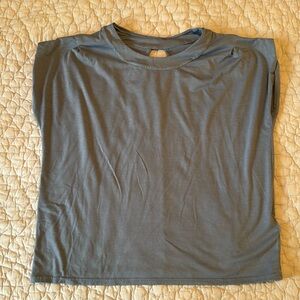 Athleta girl all around tee size medium (8-10) blue